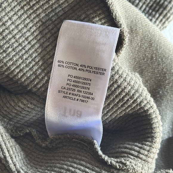 TNA Olive Green - Picture 4 of 4